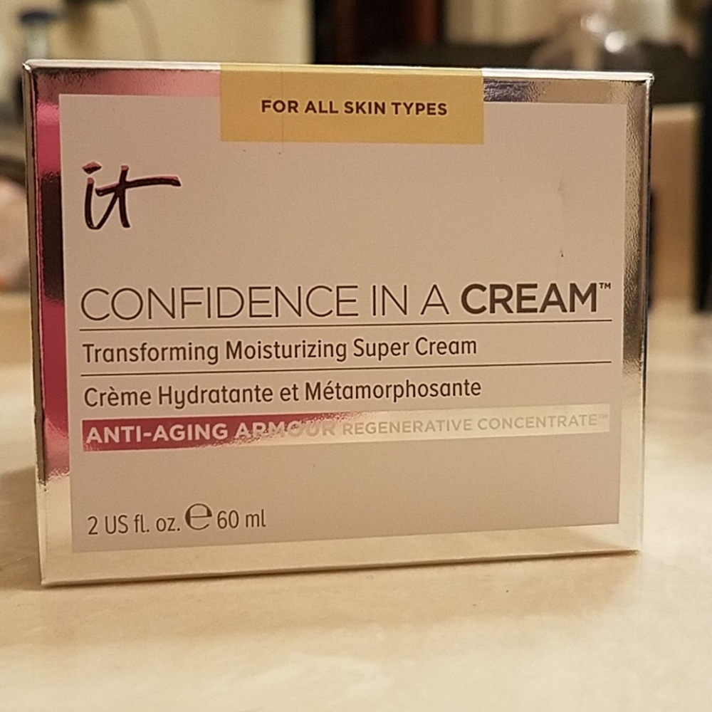 It cosmetics  confidence in a cream